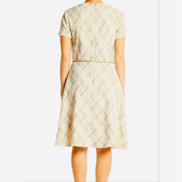 🎄 Tahari Arthur S. Levine Textured Fit & Flare Dress – Champagne Cream Size 4 - Picture 4 of 17